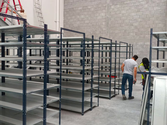 Estantería metálica modular para almacenamiento ligero y archivo