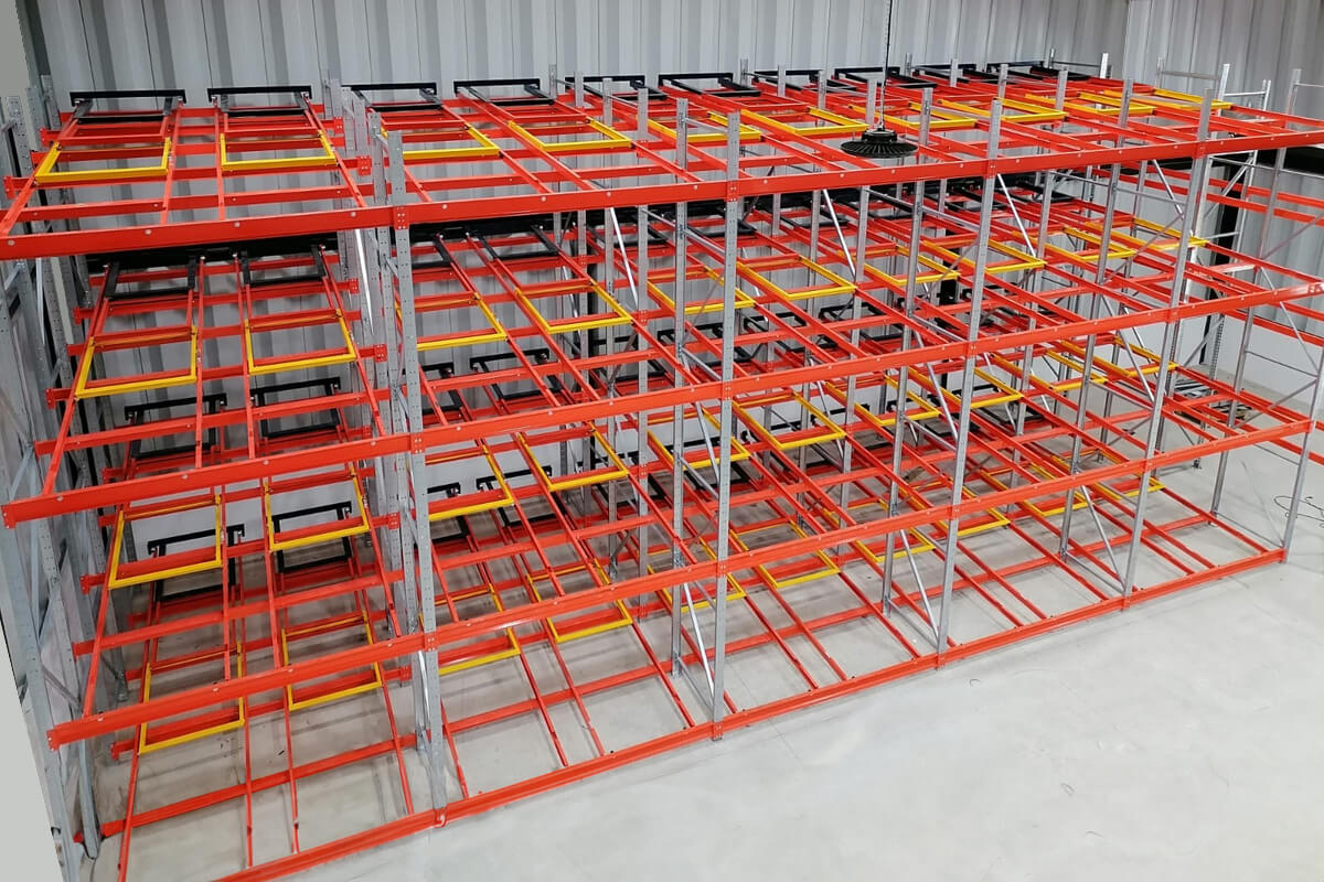 Aplicaciones del rack push back de alta densidad fabricado en México