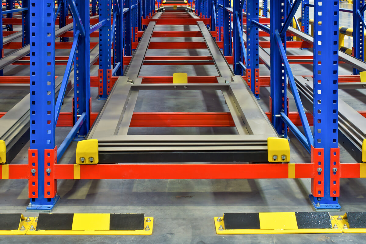 Rack push back fabricado en México